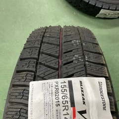 タイヤ新品155/65/14vrx3アルミ付きの画像