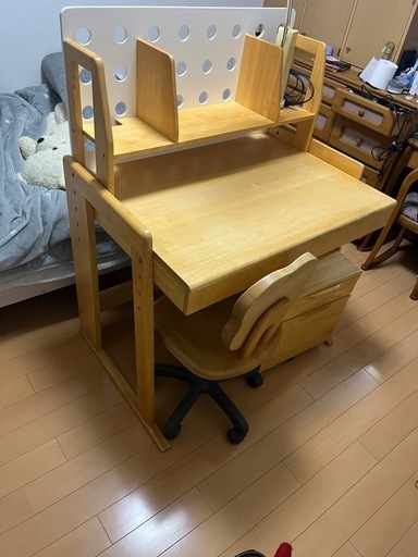勉強机と袖机と椅子のセット