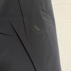 新品未使用タグ付き/adidas/メンズ/ウィンドブレーカーの画像