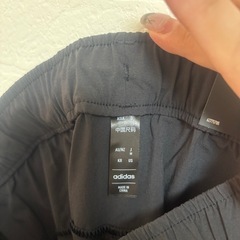 新品未使用タグ付き/adidas/メンズ/ウィンドブレーカーの画像