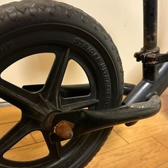 ★大人気ストライダー！ブラックです
♫の画像