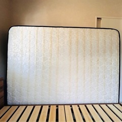 おまとめ割！ベッド&マットレス　クィーンサイズ　の画像