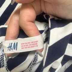H&M ストライプ 半袖ワンピース 134/140の画像