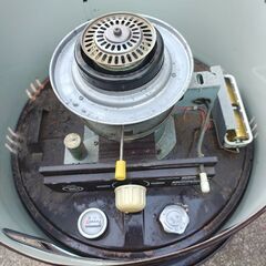 石油ストーブの画像