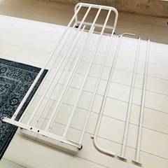 下段収納付き ハンガーラック（ホワイト）の画像