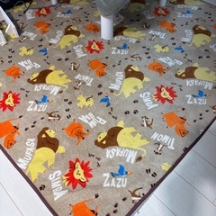 ライオンキングカーペットの画像