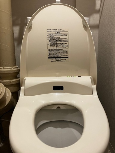 TOSHIBA SCS-T260 温水洗浄便座　初期不良修理品未使用 TOSHIBA SCS-T260 温水洗浄便座 初期不良修理品未使用
