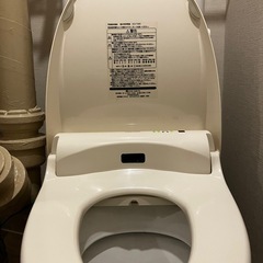 TOSHIBA 温水洗浄便座 SCS-T260 / 引取限定 / 通電確認済の画像