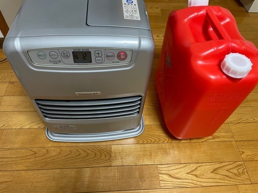 動作確認済み 石油ファンヒーター＋灯油缶付き (TH) 小山田の生活家電