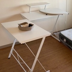 【無料】パソコンデスクL字型　の画像