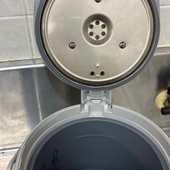 電気ポットの画像