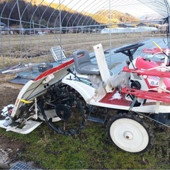 ヤンマー　乗用田植え機の画像
