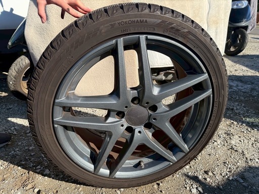 235/40R18 スタッドレスタイヤホイール4本セット