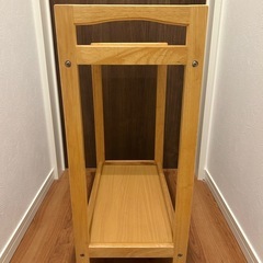 木製ワゴンの画像