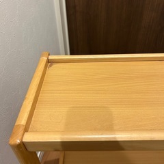 木製ワゴンの画像