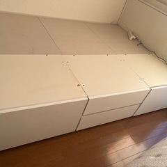 ニトリ 収納つきベッドフレーム(ダブル)の画像