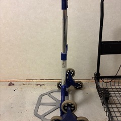 階段でも運べるキャリー47x43x87.5cmと台車57.5x40x87/28cmの画像