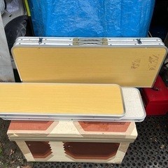 テーブル　ベンチx2の画像