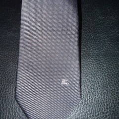 決まりました！Burberryのネクタイ3本の画像