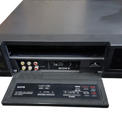 (中古)SONY ビデオデッキ SLV‐F11(本体のみ)の画像