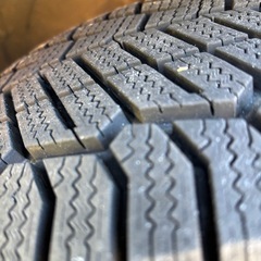 山あり　スタッドレスタイヤ　215/65/16の画像