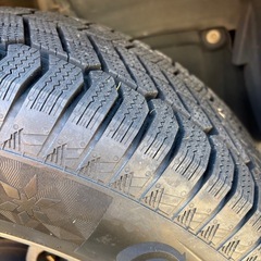 山あり　スタッドレスタイヤ　215/65/16の画像