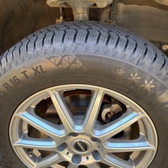 山あり　スタッドレスタイヤ　215/65/16の画像