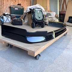 200系ハイエース　FLEX フロントリップスポイラーの画像