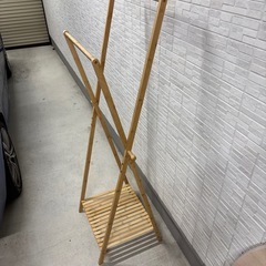 ハンガーラックの画像