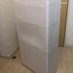 4段キャスター付き収納ケース　美品の画像