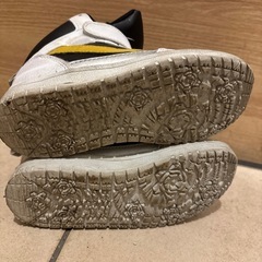 新潟で購入した子供用の防水靴21センチの画像