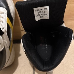 新潟で購入した子供用の防水靴21センチの画像