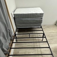 【約1年使用】シングルベッド＋マットレス＋シーツ｜状態良好の画像