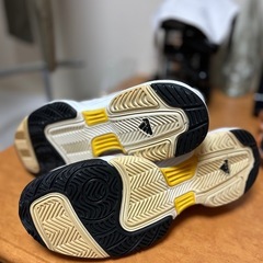 希少 adidas テニスシューズ 27cm 型番909437 ホワイト×シルバーの画像