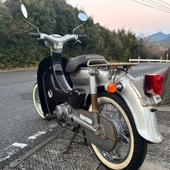 ★必見！低走行6000キロ★ リトルカブ　　　　　大人気のキャブレター式の画像