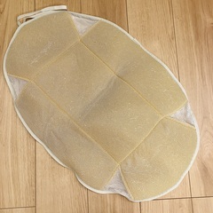 ベビー沐浴マット　スポンジ＆メッシュで洗面台などでの沐浴に重宝しますの画像