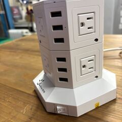 USB付き 縦型電源タップ ブラック タワー型 コンセント 8口＋USBポートの画像