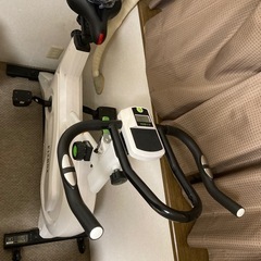 【引き取り限定】FITBOX トレーニングバイク フィットネスバイク エアロバイク スピンバイク 静音 ダイエット器具 組み立て簡単 トレーニングの画像