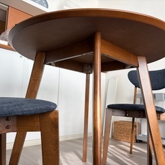 LOWYA ダイニングテーブルセットの画像