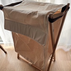 折り畳み木製フレームコットンランドリーバスケットの画像