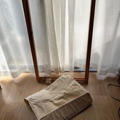 折り畳み木製フレームコットンランドリーバスケットの画像