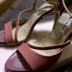 DIANA ピンク ストラップ ハイヒール　オープントゥの画像