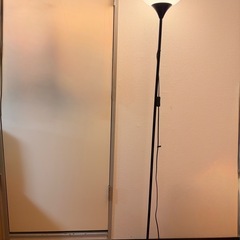 【無料】IKEA フロアランプ・間接照明（文京区後楽まで引き取り限定）の画像