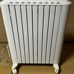 デロンギ　ユニカルドオイルヒーター　1500Wの画像