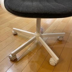 IKEA イケア　チェアの画像