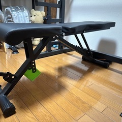 バーベルとラックとベンチ
の画像