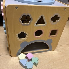 知育玩具　プレイトイボックス　一歳　木製　北欧の画像