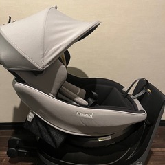 Combiコンビ チャイルドシート　
クルムーヴスマートisofix 型式CG-UIGの画像