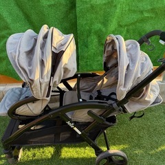 二人乗りベビーカーの画像