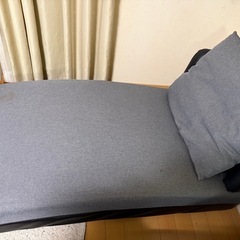 無料3人掛けソファーの画像